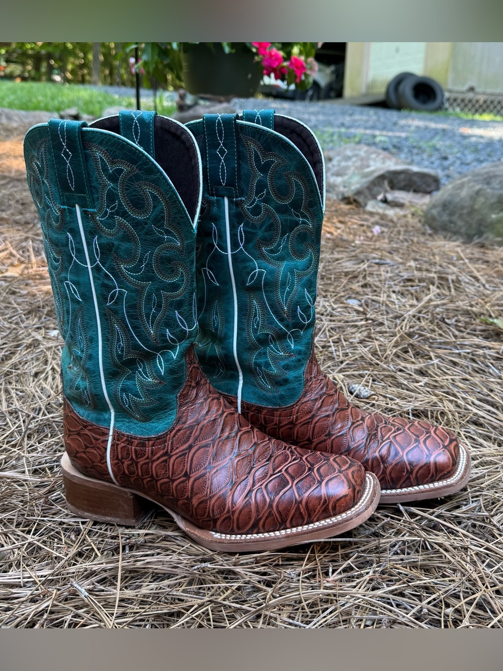 Women's Brown & Teal Western Cowboy Boots - Leather Textured Shaft